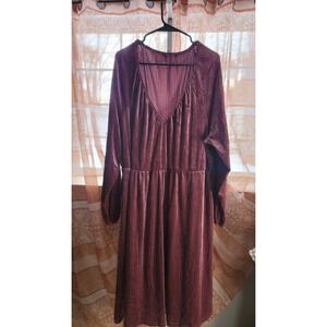Bloomchic Velvet Purple Plus Size 22-24 V-Neck Long Sleeve Midi A-Line Dress
